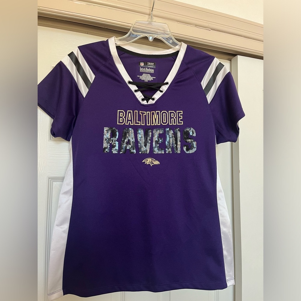 Lace up Ravens top